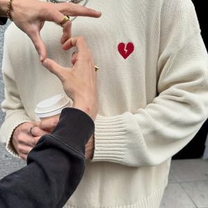 Men'S Casual Acrylic Heart Pattern Crew Neck Long Sleeve Loose Knit Sweater | Fallu002FWinter Fashionable Versatile Pullover